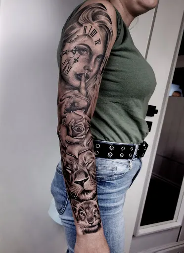 Studio essatattoo-studio tatuażu,salon Tattoo